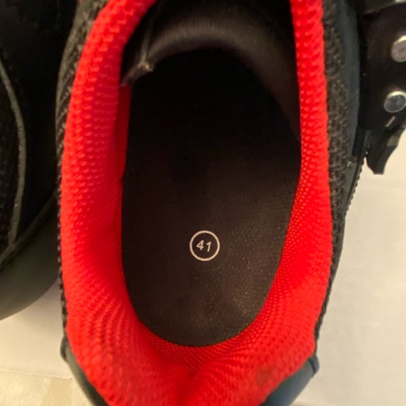 Peloton Cycling Bike Shoes - EU Size 41 - Black With Cleats - Picture 6 of 16